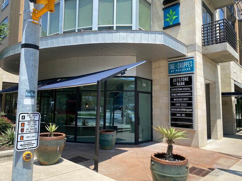 More Photos Of 507 Pressler St, Austin Apartments For Lease