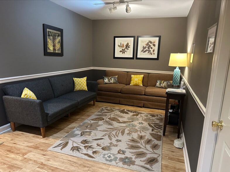 More Photos Of 1829 E Franklin St, Chapel Hill Medical For Lease