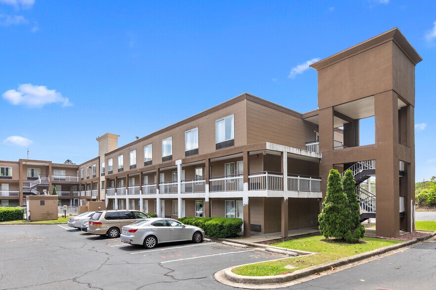 More Photos Of 155 Vulcan Rd, Birmingham Hotel For Sale