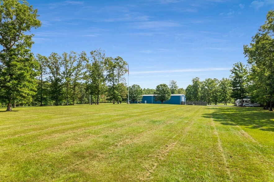 More Photos Of 456 Lakewood Park Rd, Beechgrove General Retail For Sale