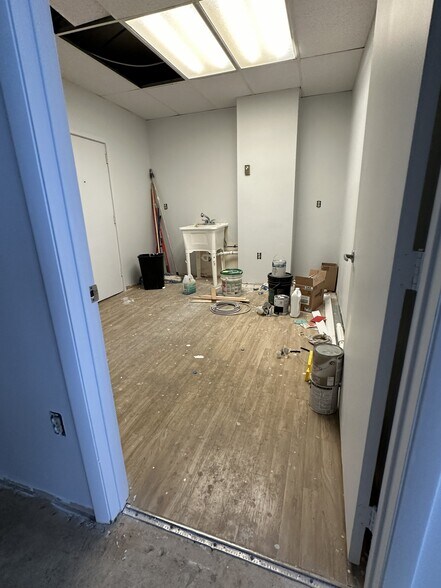 More Photos Of 2455 E Sunrise Blvd, Fort Lauderdale Loft Creative Space For Sale