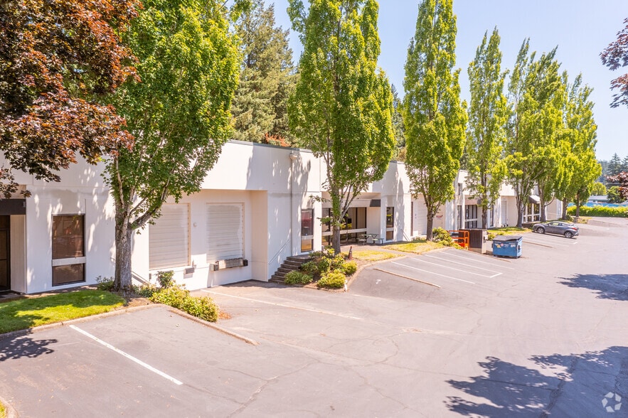 More Photos Of 9775 SW Commerce Cir, Wilsonville Warehouse For Sale