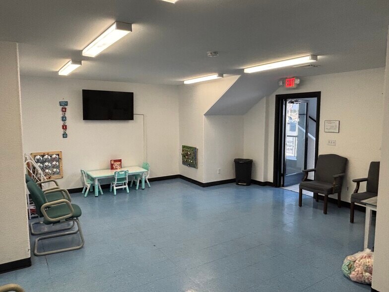 More Photos Of 1306 E Calvada Blvd, Pahrump Office Residential For Sale