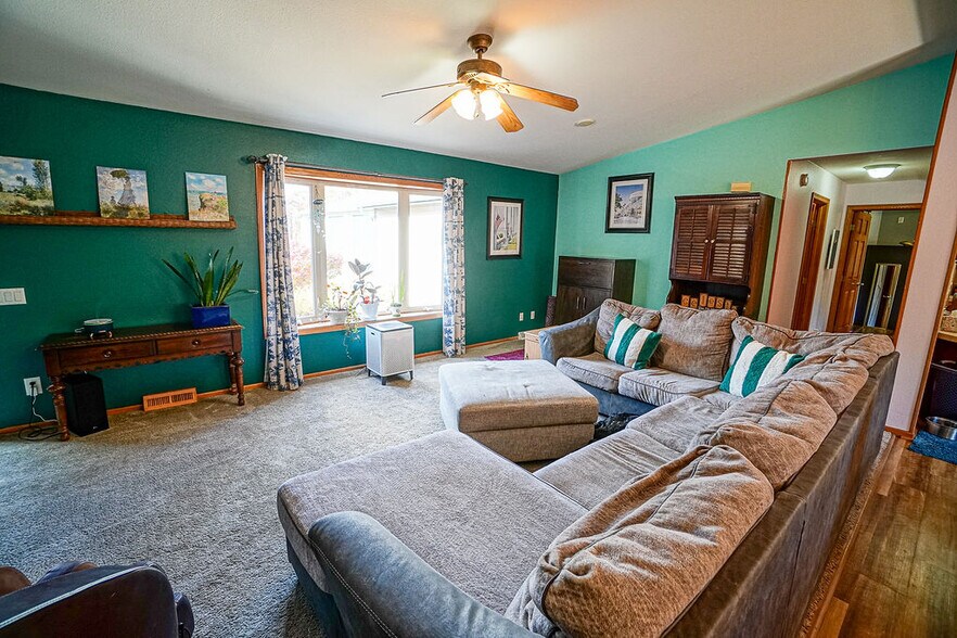 More Photos Of E8359 County Road H, Wisconsin Dells Light Distribution For Sale