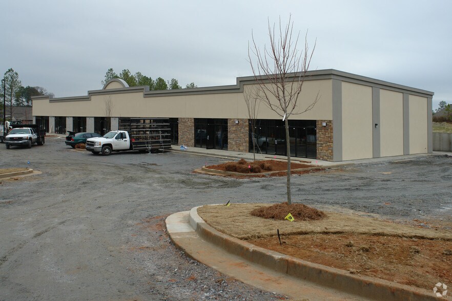 More Photos Of 1296 Highway 138, Riverdale Storefront For Lease