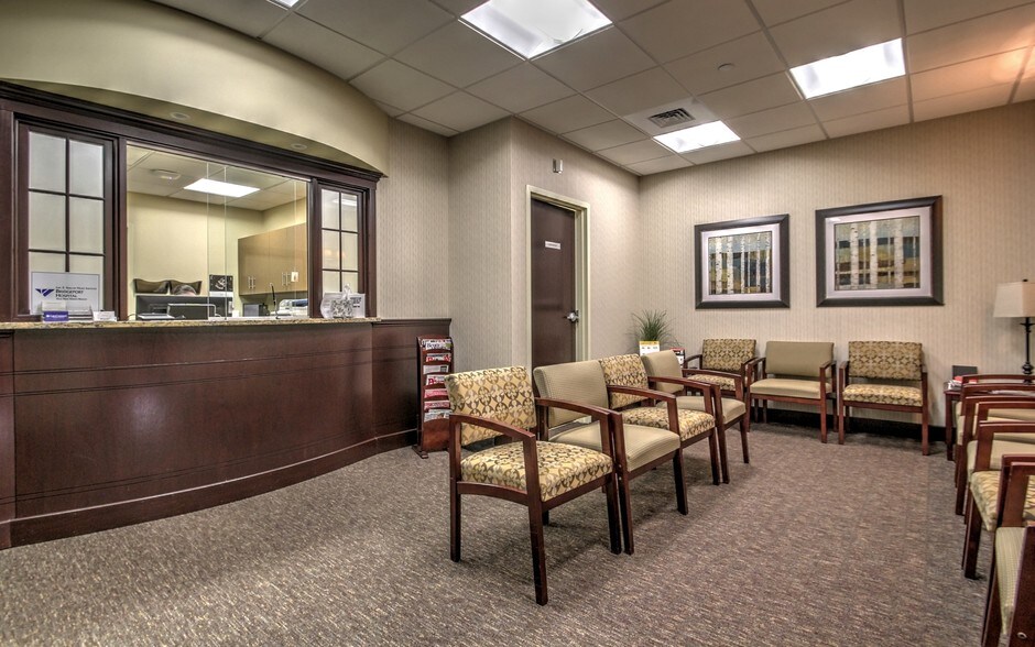 More Photos Of 2 Ivy Brook Rd, Shelton Medical For Lease