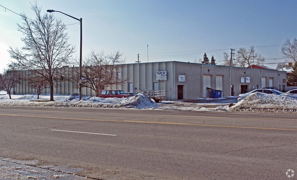 More Photos Of 10621 Irma Dr, Northglenn Warehouse For Lease