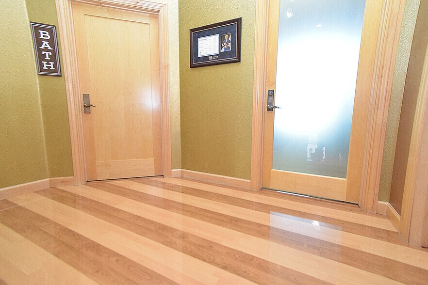 More Photos Of 1150 Selmi Dr, Reno Office For Sale