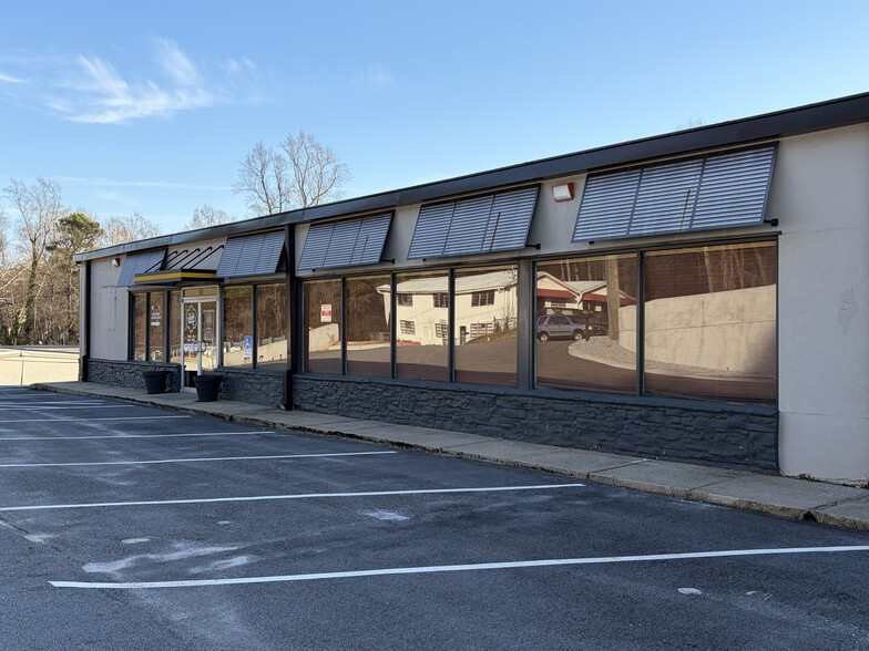 More Photos Of 139 New Hope Rd, Lawrenceville Warehouse For Sale