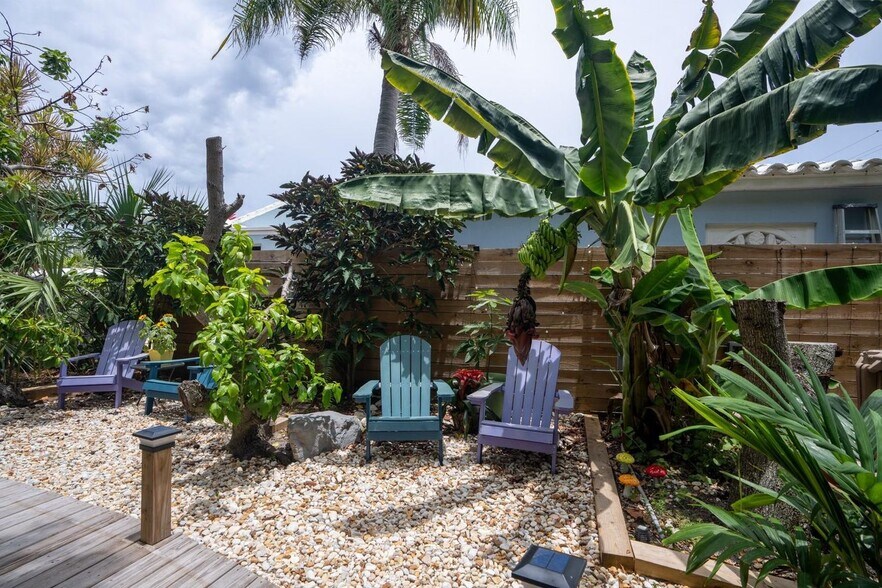 More Photos Of 1944 NE 5th St, Deerfield Beach Apartments For Sale