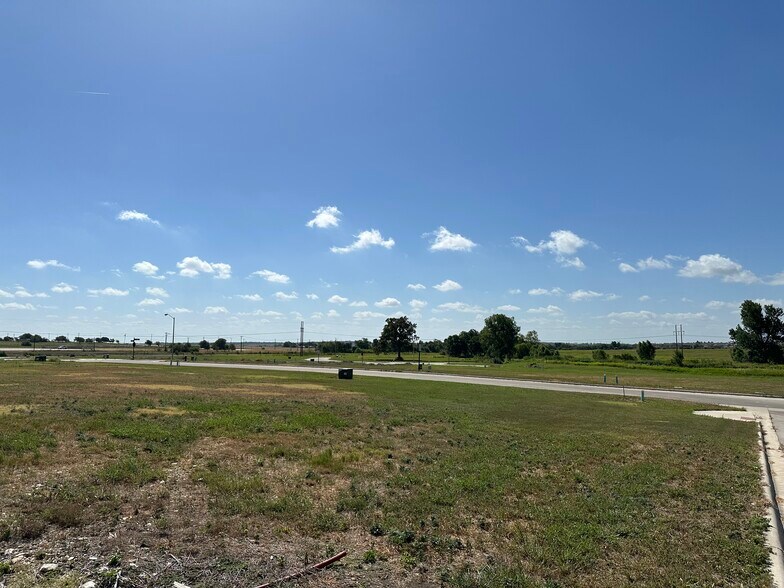More Photos Of Silvermist Dr, Jarrell Land For Sale