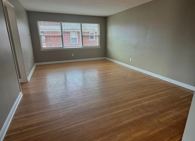 More Photos Of 3814-3816 Nanz Ave, Louisville Apartments For Sale