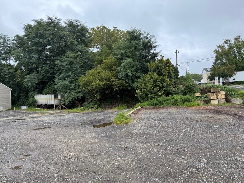 More Photos Of 129 S Ship Rd, Exton Land For Lease