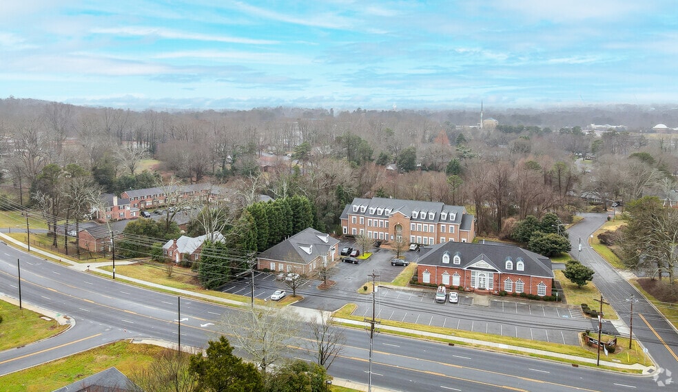 More Photos Of 609 S New Hope Rd, Gastonia Medical For Lease