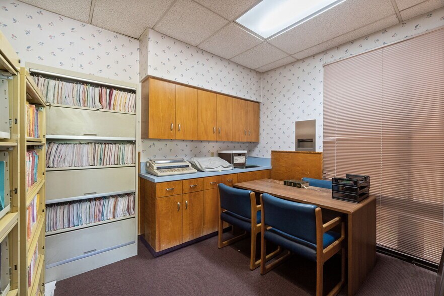 More Photos Of 3520 E Shields Ave, Fresno Medical For Sale