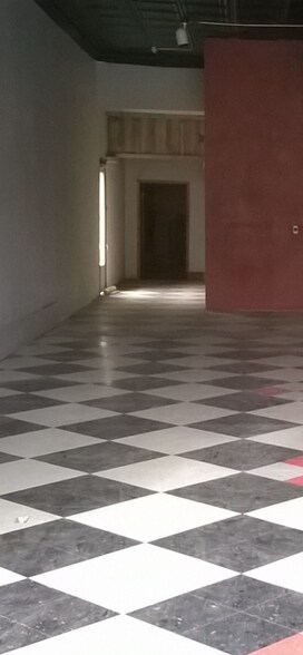 More Photos Of 128 S Main St, Holly Hotel For Sale