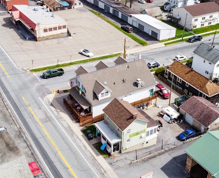 More Photos Of 33 Orange Ave, Walden Restaurant For Sale