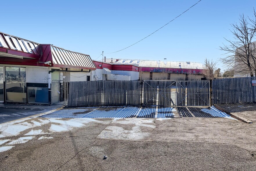 More Photos Of 404 S Circle Dr, Colorado Springs Auto Repair For Sale