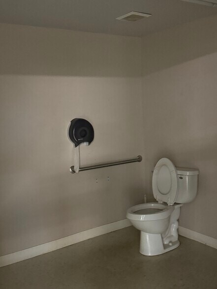 More Photos Of 3660 US Highway 27 S, Sebring Freestanding For Lease