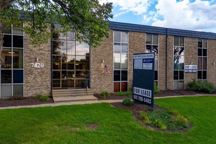 More Photos Of 7420 Unity Ave, Brooklyn Park Office For Sale
