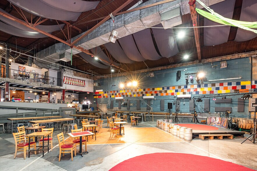 More Photos Of 322-324 Elm St, Ludlow Bar For Sale