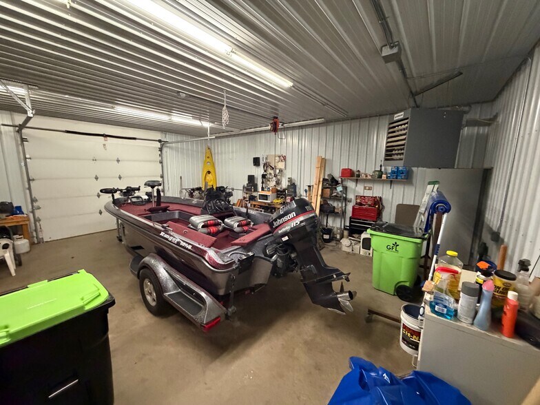 More Photos Of 516 Crystal Ave, Crystal Falls General Retail For Sale