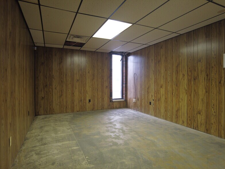 More Photos Of 215-225 S Allison Ave, Xenia Medical For Sale