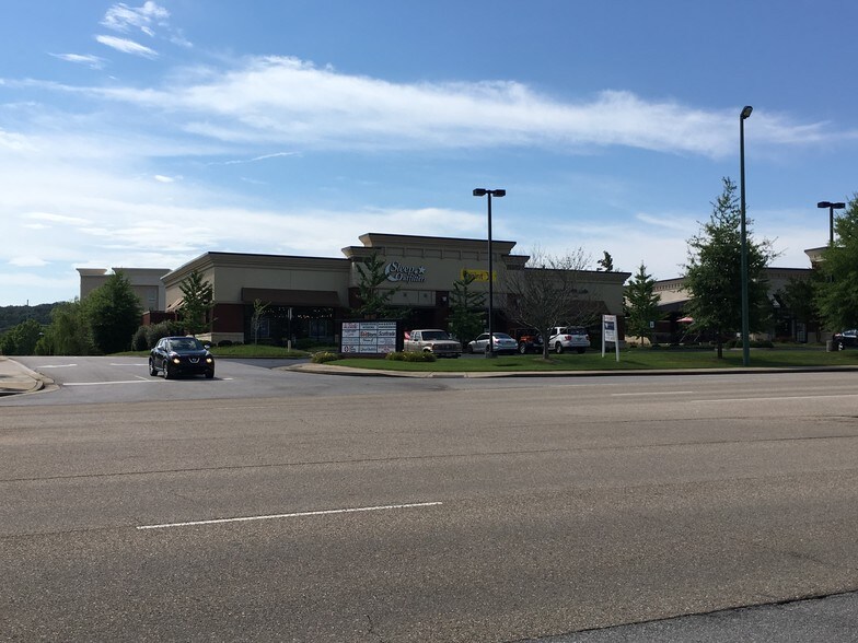 More Photos Of 11651-11657 Parkside Dr, Knoxville Freestanding For Lease