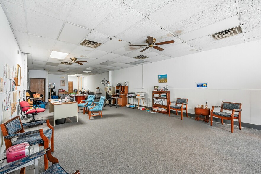 More Photos Of 501-505 Market St, East Liverpool Storefront For Sale