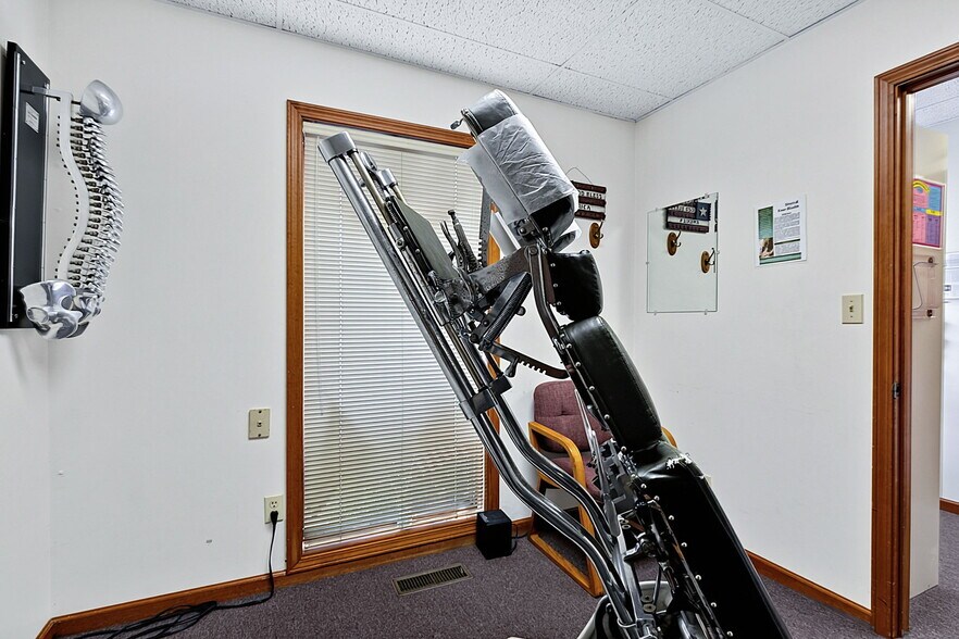 More Photos Of 7102 E Pendleton Pike, Indianapolis Office For Sale