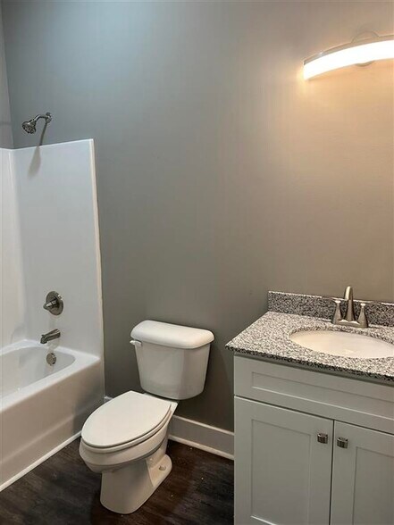 More Photos Of 1327 Park St, Bowling Green Apartments For Sale