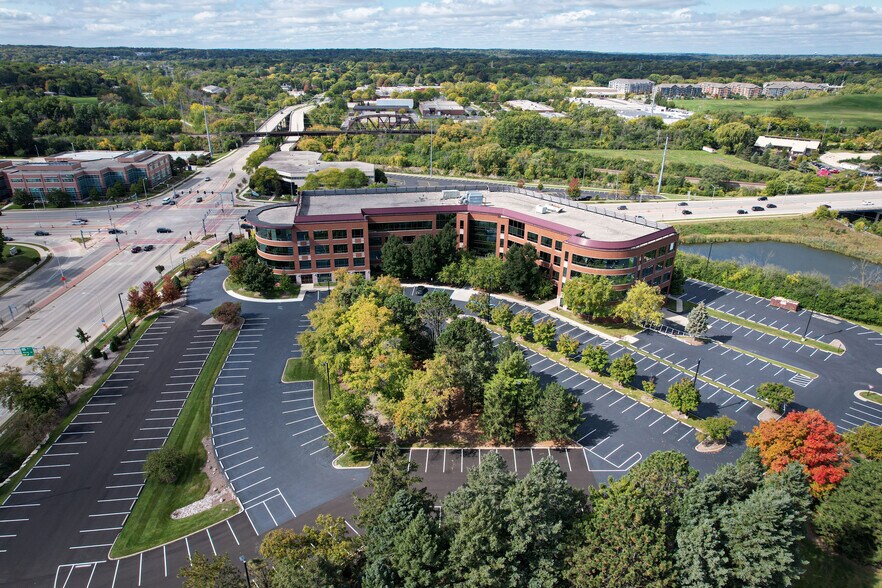 More Photos Of 1200 N Mayfair Rd, Wauwatosa Office For Lease
