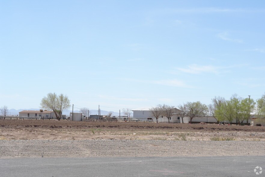 More Photos Of 100 S San Elizario Rd, Clint Freestanding For Lease