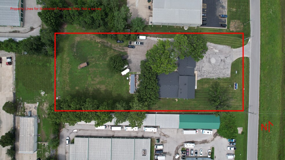 More Photos Of 1600 SW Market St, Lee's Summit Office For Sale