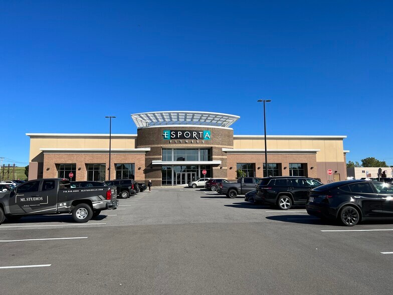 More Photos Of 6610 Niagara Falls Blvd, Niagara Falls Storefront For Lease