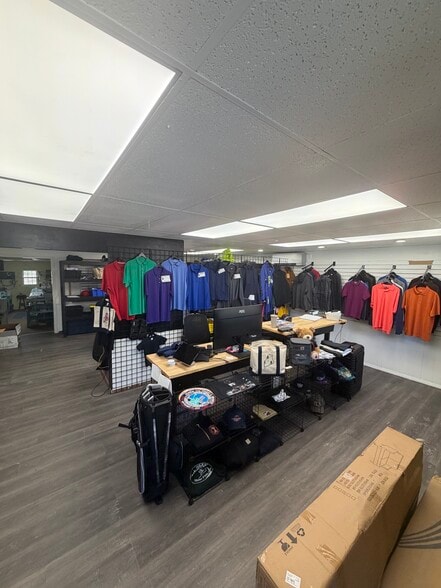 More Photos Of 82 Libby Hill Rd, Oakland General Retail For Sale