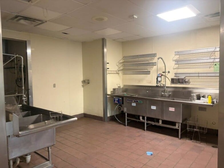 More Photos Of 147 Nc Highway 801 N, Advance Fast Food For Sale