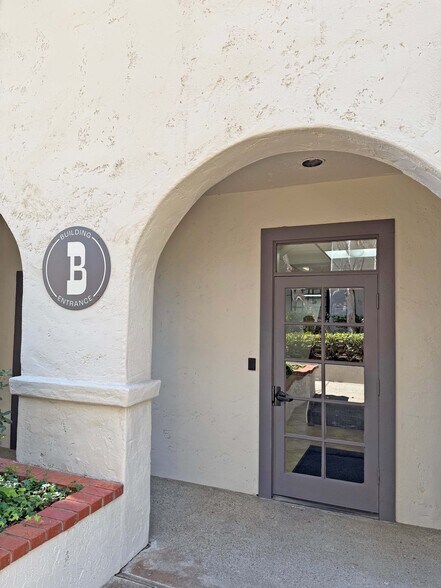 More Photos Of 3990 Old Town Ave, San Diego Office For Lease