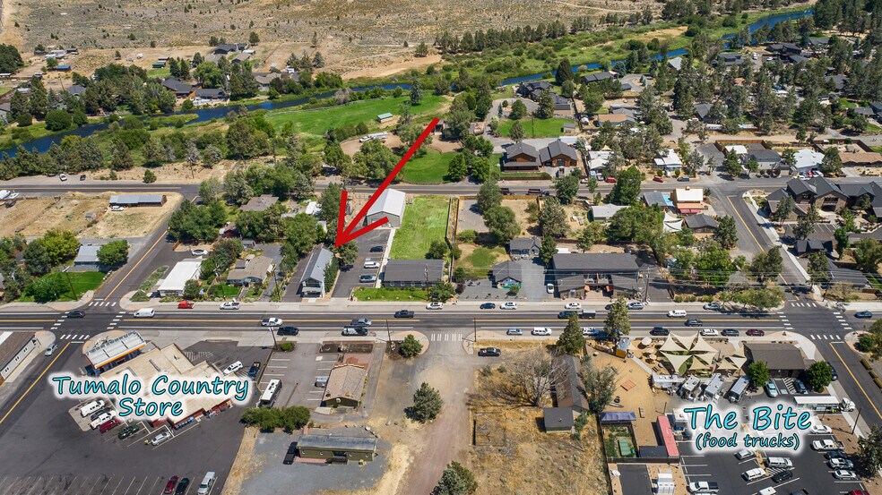 More Photos Of 64678 Cook Ave, Bend General Retail For Sale