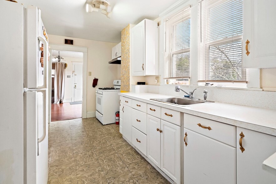 More Photos Of 239 State Route 79, Marlboro General Retail For Sale