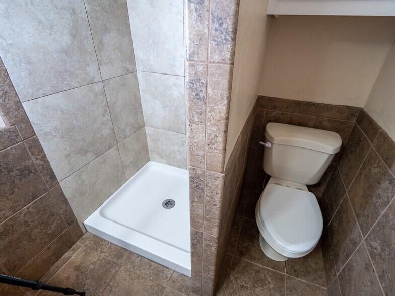 More Photos Of 1000 NE 19th St, Oklahoma City Multifamily For Sale