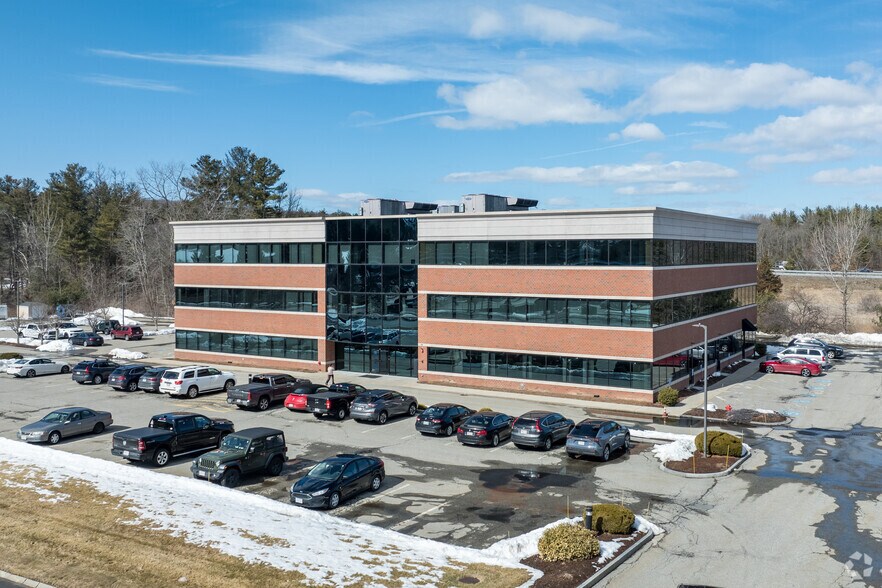 More Photos Of 44 Bearfoot Rd, Northborough Office For Lease