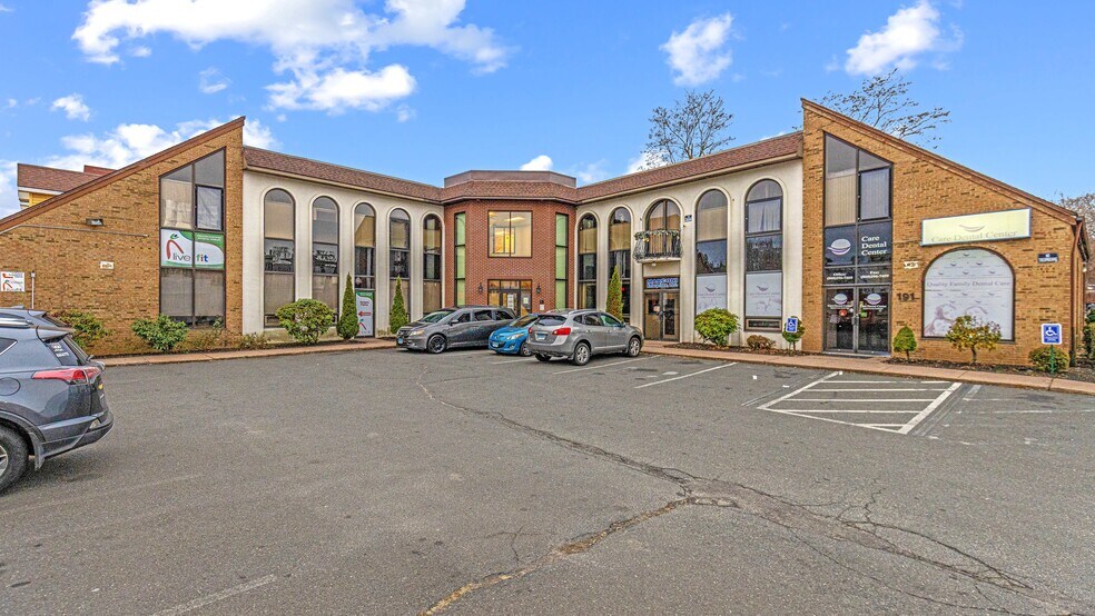 More Photos Of 191 Franklin Ave, Hartford Apartments For Sale