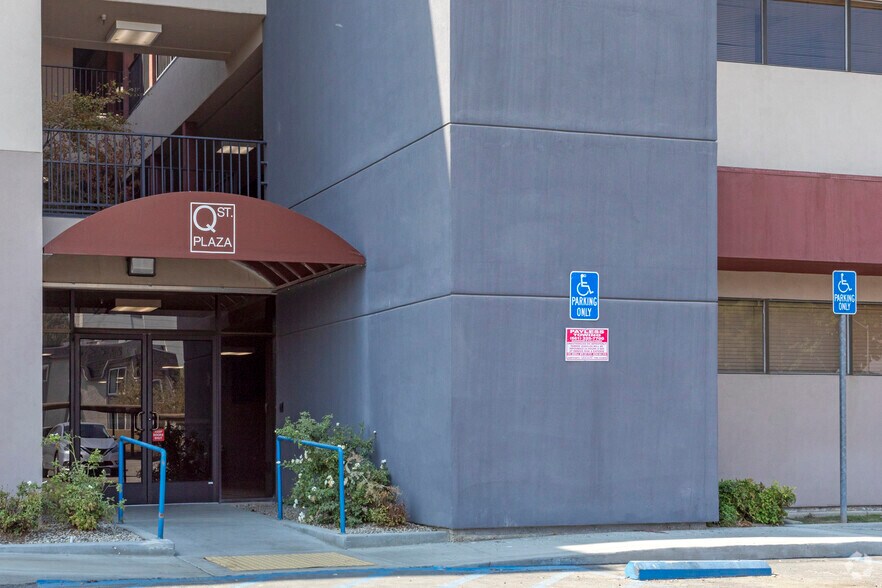 More Photos Of 3550 Q St, Bakersfield Medical For Sale