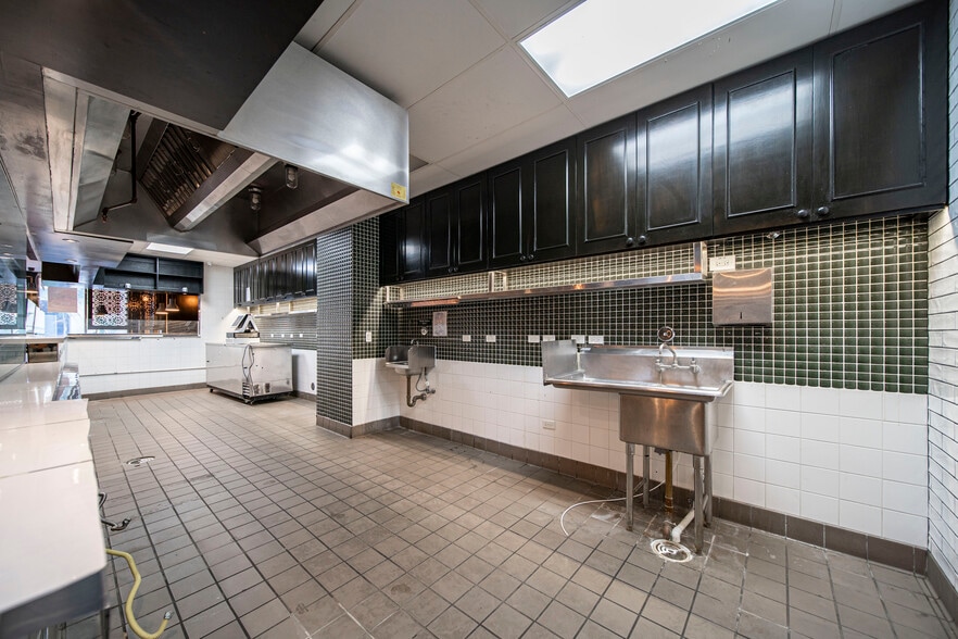 More Photos Of 580 N Atlantic Blvd, Monterey Park Apartments For Lease