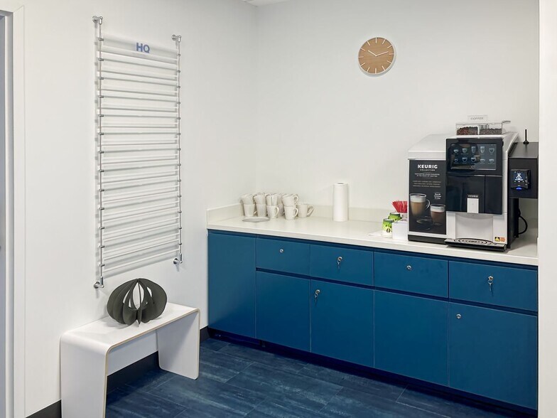 More Photos Of 29399 US Highway 19 N, Clearwater Coworking Space