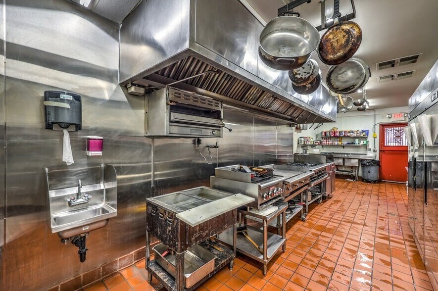 More Photos Of 1108 E Lake Mead Blvd, North Las Vegas Restaurant For Lease