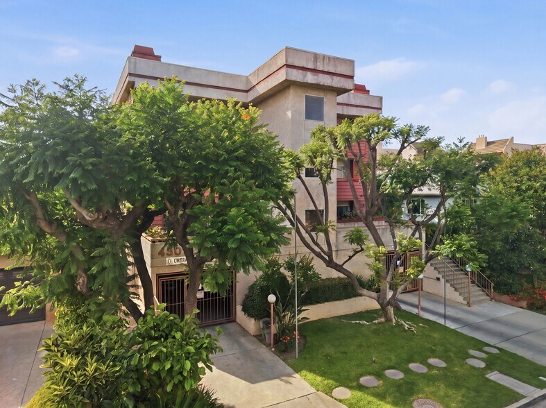 More Photos Of 4303 Cedros Ave, Sherman Oaks Apartments For Sale