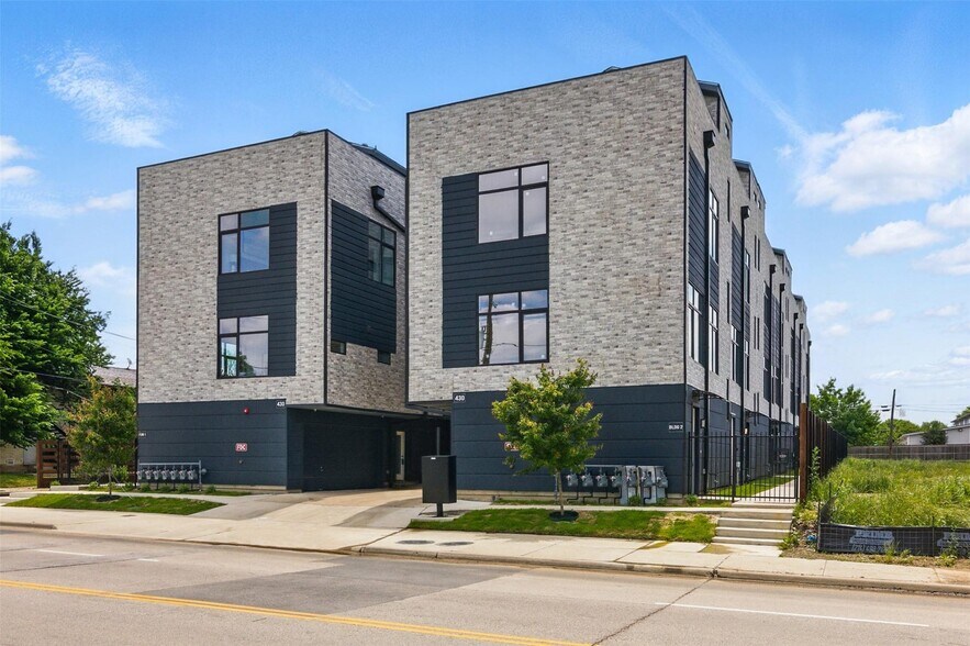 More Photos Of 426-430 E 8th St, Dallas Apartments For Sale