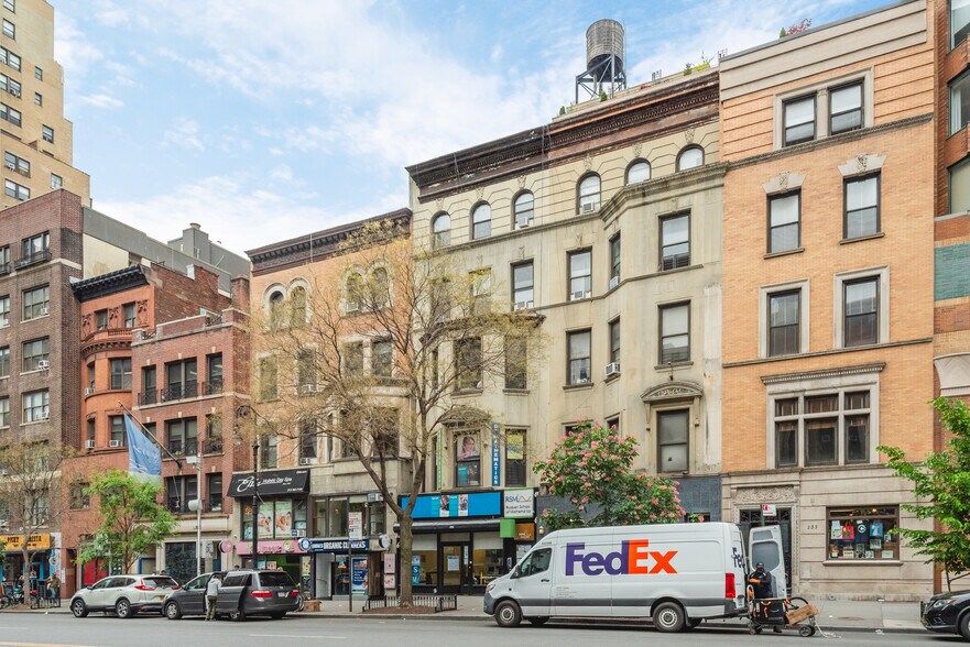 More Photos Of 237 W 72nd St, New York Apartments For Sale